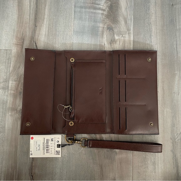 SOLD Zara Unisex Wallet w. Cardholder - Picture 2 of 7